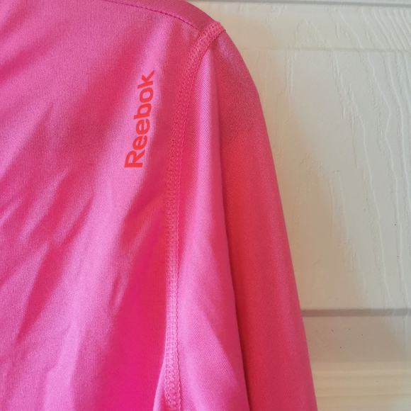 Reebok Running Shirt - Picture 3 of 3
